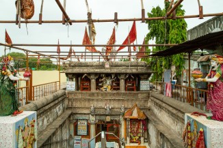 Maata Bhavani vaav in Asarwa, Ahmedabad has been transformed into a temple enshrining a goddess. Female figures, recently cast in plaster and painted, have been placed on pedestals flanking the stepwell’s entrance.